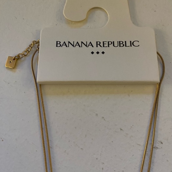 Banana Republic gold layered necklace - Picture 3 of 4